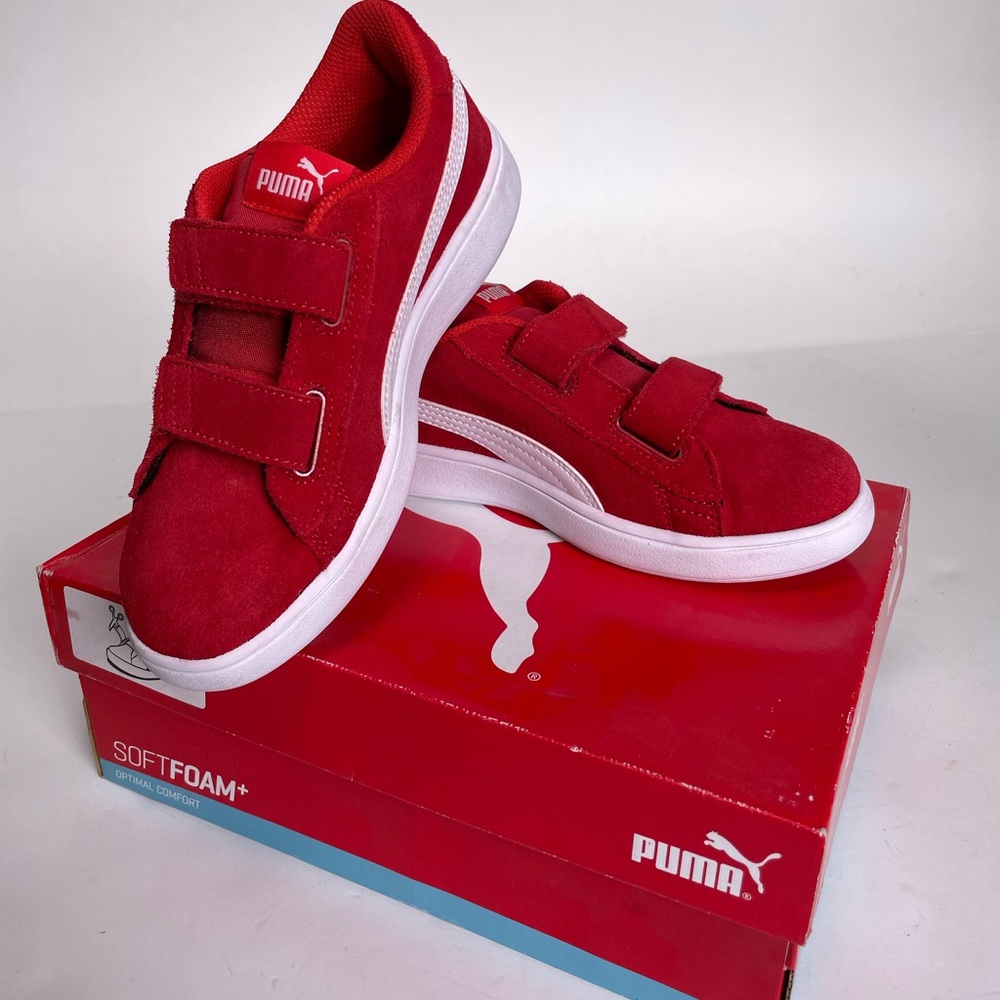 NEW !Kids Puma Smash size US 2.5 C red